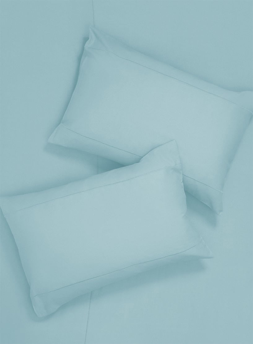 Capa-travesseiro-cama-azul-claro-007