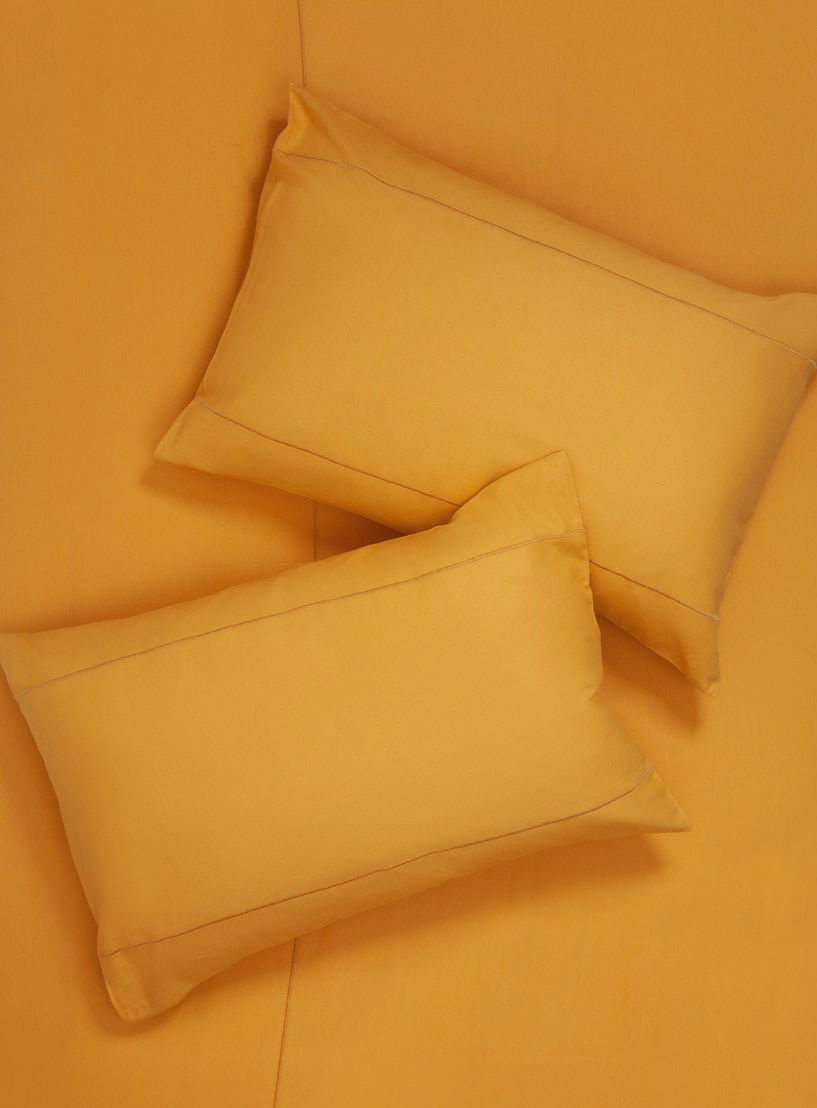 Capa-travesseiro-cama-amarelo-016